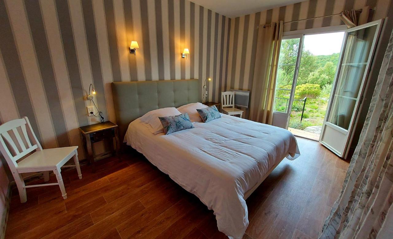 Hotel Les Hauts De Moureze Ngoại thất bức ảnh