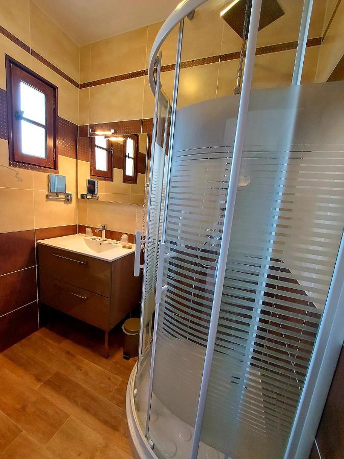 Hotel Les Hauts De Moureze Ngoại thất bức ảnh