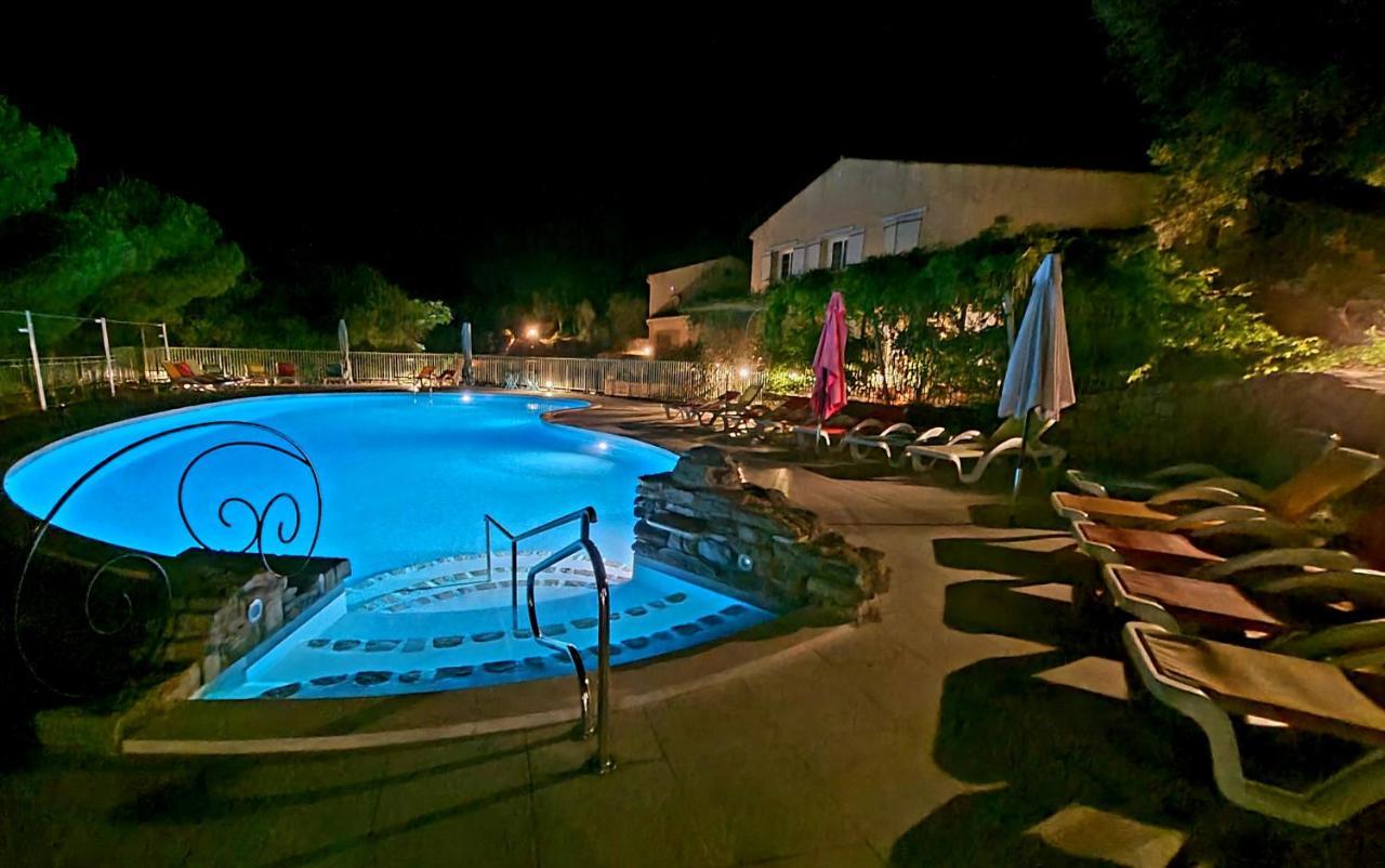 Hotel Les Hauts De Moureze Ngoại thất bức ảnh
