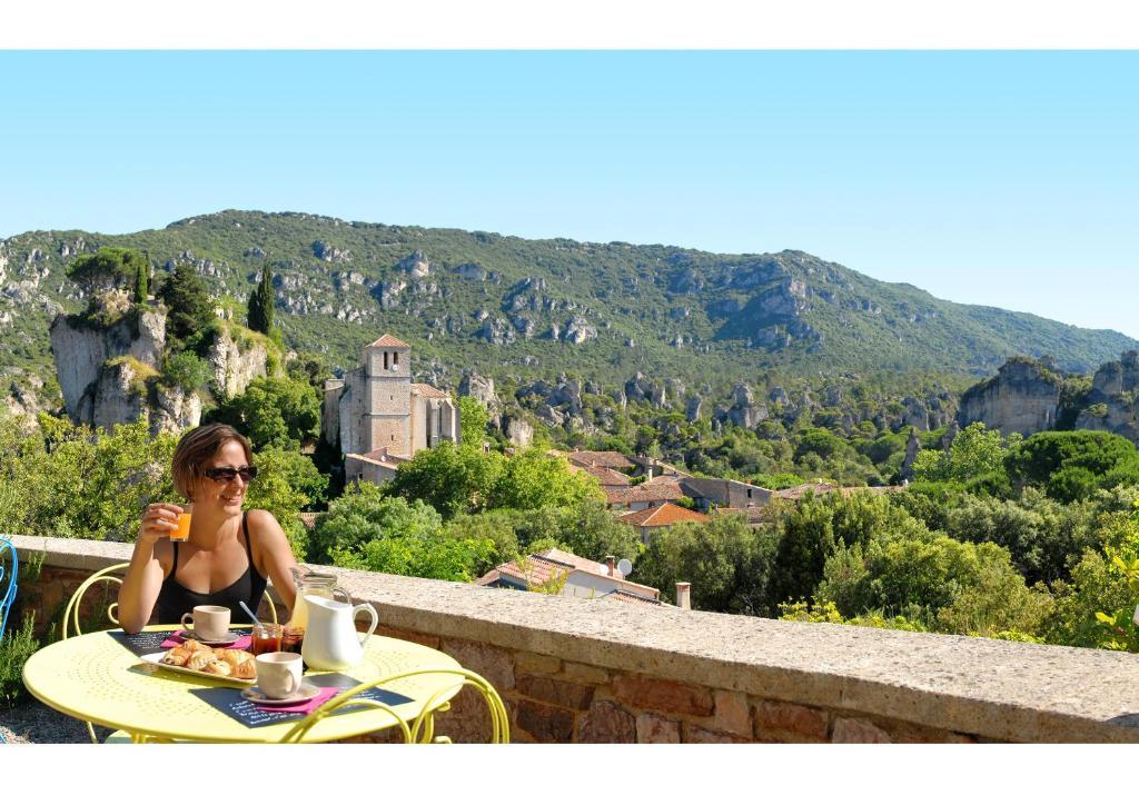 Hotel Les Hauts De Moureze Ngoại thất bức ảnh
